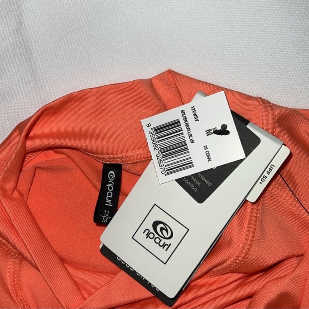 RIP CURL Golden Rays LS Rash Guard
- Coral, M - Picture 10 of 12
